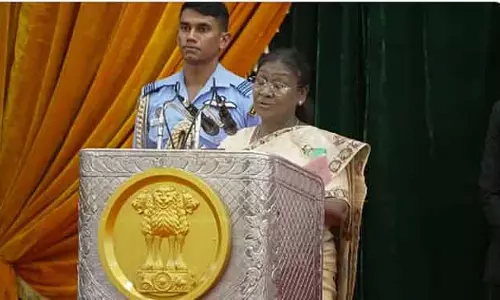 Andhra : श्री सत्य साई बाबा के शताब्दी समारोह में राष्ट्रपति मुर्मू शामिल होंगे Andhra : श्री सत्य साई बाबा के शताब्दी समारोह में राष्ट्रपति मुर्मू शामिल होंगे
