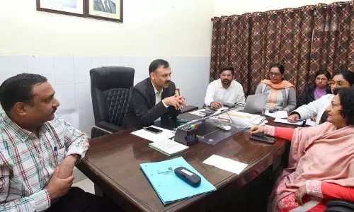 Jalandhar: हेल्थ डिपार्टमेंट ने पुरुषों से फैमिली प्लानिंग के कामों में मदद करने को कहा Jalandhar: हेल्थ डिपार्टमेंट ने पुरुषों से फैमिली प्लानिंग के कामों में मदद करने को कहा