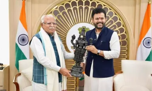 Chandigarh: मनोहर लाल और राम मोहन ने हवाई सेवाओं पर की चर्चा Chandigarh: मनोहर लाल और राम मोहन ने हवाई सेवाओं पर की चर्चा