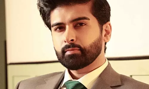Darasing Khurana एक अपकमिंग प्रोजेक्ट के लिए डायरेक्टर फारुक कबीर के साथ काम करने को तैयार