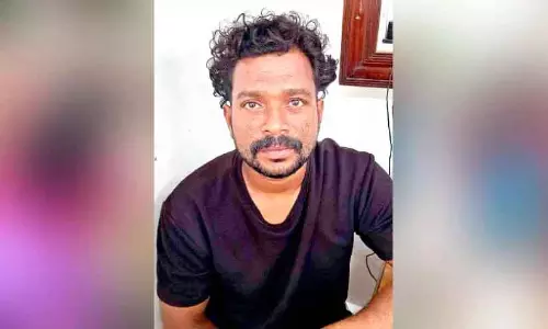 Kerala : युवक को चाकू मारकर हत्या करने की कोशिश करने के आरोप में संदिग्ध गिरफ्तार Kerala : युवक को चाकू मारकर हत्या करने की कोशिश करने के आरोप में संदिग्ध गिरफ्तार