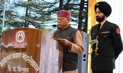 CAG लोकतांत्रिक व्यवस्था का एक अनिवार्य स्तंभ है: राज्यपाल