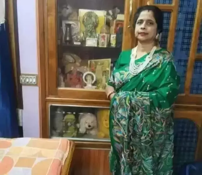 Nadiya: कृष्णानगर में महिला बीएलओ की मौत, कारण अज्ञात Nadiya: कृष्णानगर में महिला बीएलओ की मौत, कारण अज्ञात