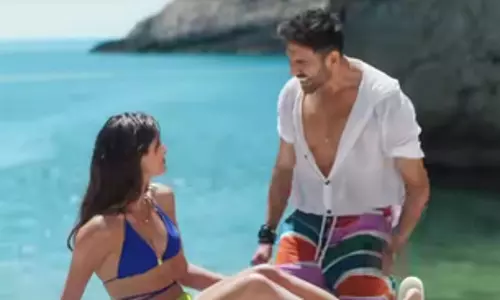 Ananya Panday का बर्थडे गिफ्ट: कार्तिक के लिए ‘रे’ का नया टीज़र लॉन्च Ananya Panday का बर्थडे गिफ्ट: कार्तिक के लिए ‘रे’ का नया टीज़र लॉन्च