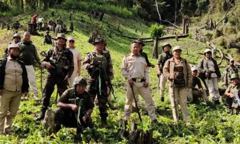 Manipur: भारत-म्यांमार सीमा पर 60 एकड़ में अवैध अफीम की खेती नष्ट की गई