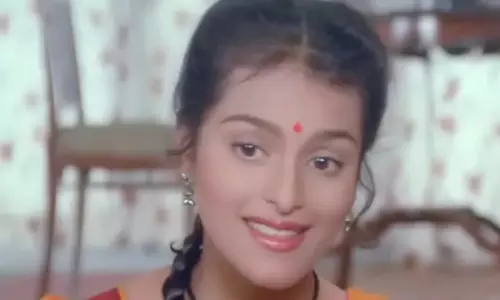 बॉलीवुड डेब्यू का 36वां साल: Shilpa Shirodkar ने फिल्म भ्रष्टाचार को याद किया बॉलीवुड डेब्यू का 36वां साल: Shilpa Shirodkar ने फिल्म भ्रष्टाचार को याद किया