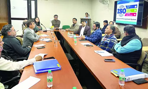 पर्यावरण और सुरक्षा मानकों पर मंथन पर्यावरण और सुरक्षा मानकों पर मंथन