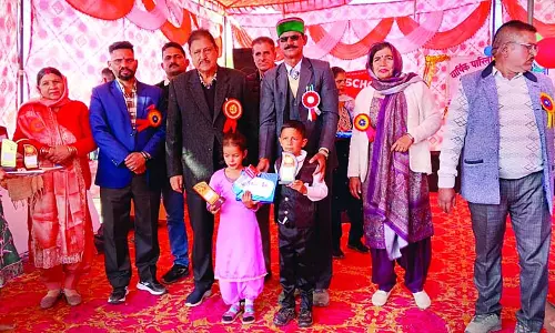 छांब भुजाण स्कूल ने मनाया वार्षिकोत्सव छांब भुजाण स्कूल ने मनाया वार्षिकोत्सव