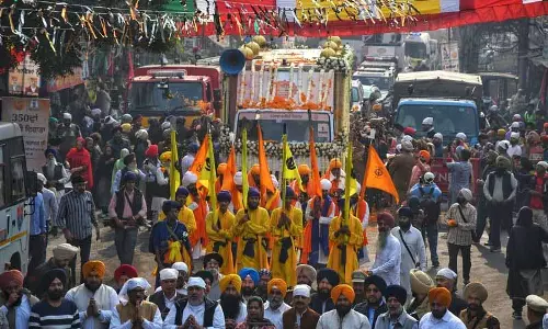 नगर कीर्तन Fatehgarh Sahib के लिए रवाना नगर कीर्तन Fatehgarh Sahib के लिए रवाना