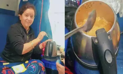 चलती ट्रेन में महिला ने नूडल्स पकाए.. आगे क्या हुआ?