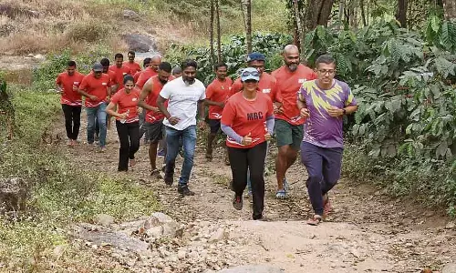 Karnataka : कॉफी बागानों के बीच चुनौतीपूर्ण दौड़ Karnataka : कॉफी बागानों के बीच चुनौतीपूर्ण दौड़