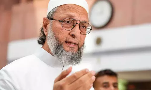 असदुद्दीन ओवैसी का सीमांचल के विकास के लिए नीतीश कुमार सरकार को समर्थन असदुद्दीन ओवैसी का सीमांचल के विकास के लिए नीतीश कुमार सरकार को समर्थन