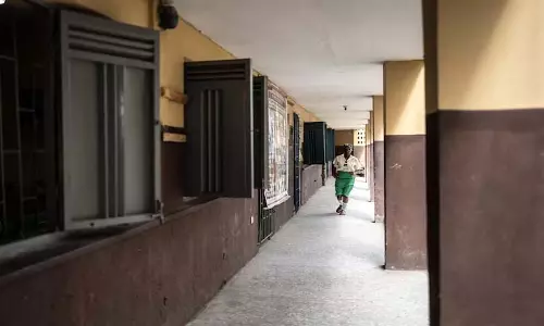 Niger राज्य में बड़े पैमाने पर स्कूल अपहरण: नाइजीरिया में 315 छात्रों और शिक्षकों का अपहरण Niger राज्य में बड़े पैमाने पर स्कूल अपहरण: नाइजीरिया में 315 छात्रों और शिक्षकों का अपहरण