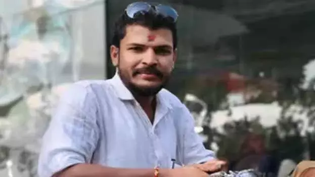 Kerala: युवा मोर्चा नेताओं पर गंभीर आरोप, लिव-इन पार्टनर ने अनुभव साझा किया Kerala: युवा मोर्चा नेताओं पर गंभीर आरोप, लिव-इन पार्टनर ने अनुभव साझा किया