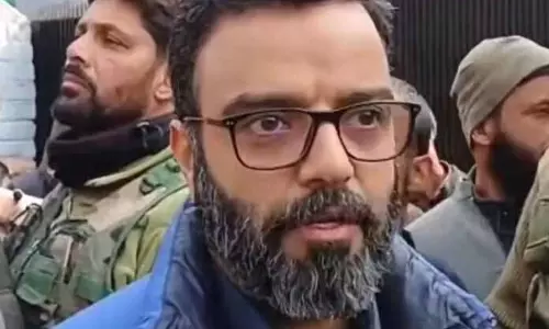 कश्मीर में शांति शक्तिहीनता से हासिल नहीं की जा सकती: Ruhullah कश्मीर में शांति शक्तिहीनता से हासिल नहीं की जा सकती: Ruhullah