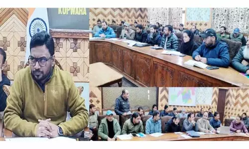 DC Kupwara ने एचएडीपी, जेकेसीआईपी के तहत प्रगति की समीक्षा की