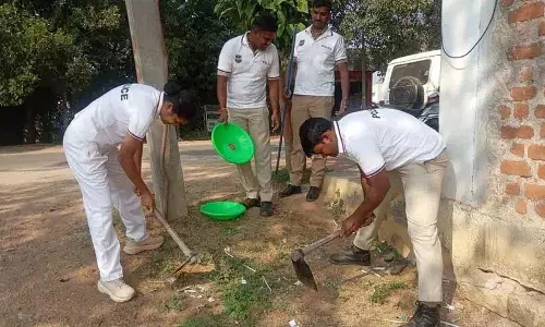 सभी को पर्यावरण की स्वच्छता बनाए रखनी चाहिए: SI Manasa सभी को पर्यावरण की स्वच्छता बनाए रखनी चाहिए: SI Manasa