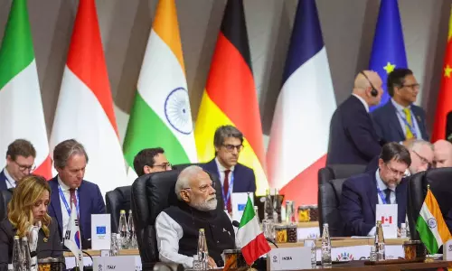 जी-20 शिखर सम्मेलन: PM मोदी ने जी-20 में रखा मानव-केंद्रित विकास का रोडमैप जी-20 शिखर सम्मेलन: PM मोदी ने जी-20 में रखा मानव-केंद्रित विकास का रोडमैप