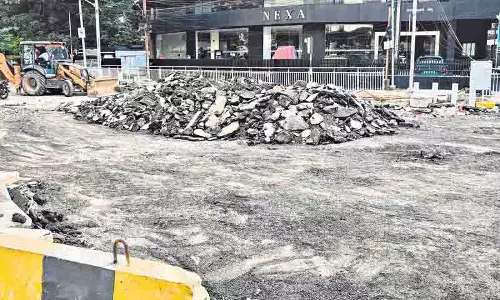 GHMC ने भीड़ कम करने के लिए सचिवालय के पास सड़क निर्माण कार्य तेज किया