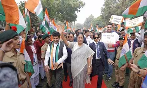 यूनिटी मार्च: दिल्ली की सीएम रेखा गुप्ता ने स्वदेशी और ड्रग-फ्री इंडिया का किया वादा