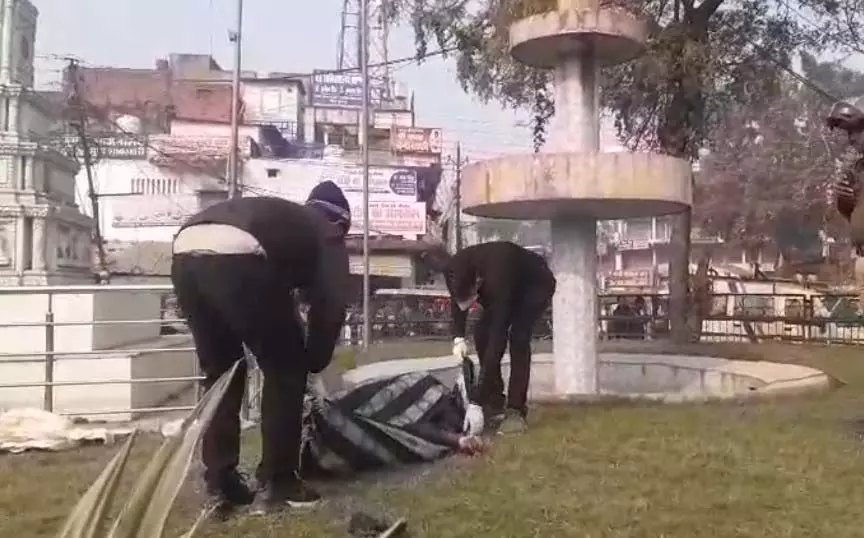 Madhya Pradesh :सर्दी बनी मौत का कारण,एक व्यक्ति की कड़ाके की ठंड में मौत Madhya Pradesh :सर्दी बनी मौत का कारण,एक व्यक्ति की कड़ाके की ठंड में मौत