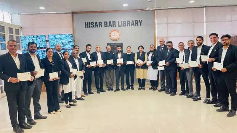 Hisar जस्टिस सूर्यकांत के शपथ ग्रहण के लिए 136 वकीलों को SC का न्योता Hisar जस्टिस सूर्यकांत के शपथ ग्रहण के लिए 136 वकीलों को SC का न्योता