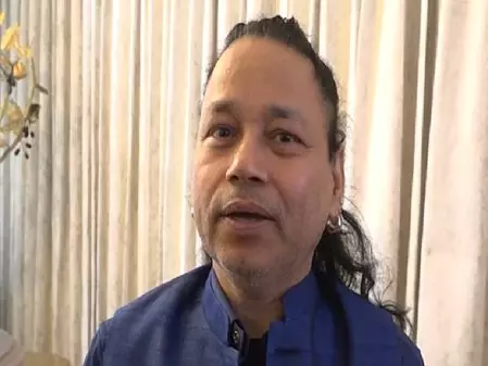 राम मंदिर के ध्वजारोहण पर सिंगर कैलाश खेर ने कहा- देश का कोना-कोना राममय हो गया राम मंदिर के ध्वजारोहण पर सिंगर कैलाश खेर ने कहा- देश का कोना-कोना राममय हो गया