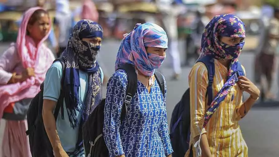 Tamil Nadu और यूनाइटेड किंगडम ने बढ़ती गर्मी से निपटने के लिए हीट रेजिलिएंस सेंटर शुरू किया Tamil Nadu और यूनाइटेड किंगडम ने बढ़ती गर्मी से निपटने के लिए हीट रेजिलिएंस सेंटर शुरू किया