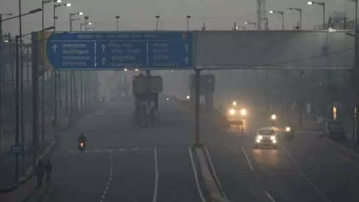 MP : कई जगहों पर तापमान 10°C से नीचे जाने पर 3 दिन के लिए शीतलहर का अलर्ट MP : कई जगहों पर तापमान 10°C से नीचे जाने पर 3 दिन के लिए शीतलहर का अलर्ट