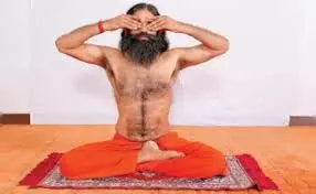 Yoga Tips: योग में शामिल कीजिए ये 5 आसानों को, तेजी से बढ़ेगी आंखों की रोशनी, जानें Yoga Tips: योग में शामिल कीजिए ये 5 आसानों को, तेजी से बढ़ेगी आंखों की रोशनी, जानें
