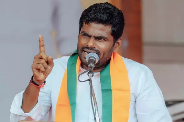 BJP का दावा, चेन्नई नगर निगम टेंडर विस्तार में 4,000 करोड़ रुपये का घोटाला BJP का दावा, चेन्नई नगर निगम टेंडर विस्तार में 4,000 करोड़ रुपये का घोटाला