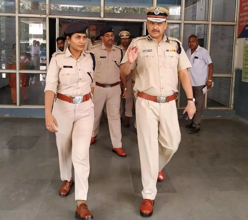 5 साल में 4,000 से ज़्यादा कैदियों को वोकेशनल ट्रेनिंग मिली DGP (जेल) 5 साल में 4,000 से ज़्यादा कैदियों को वोकेशनल ट्रेनिंग मिली DGP (जेल)