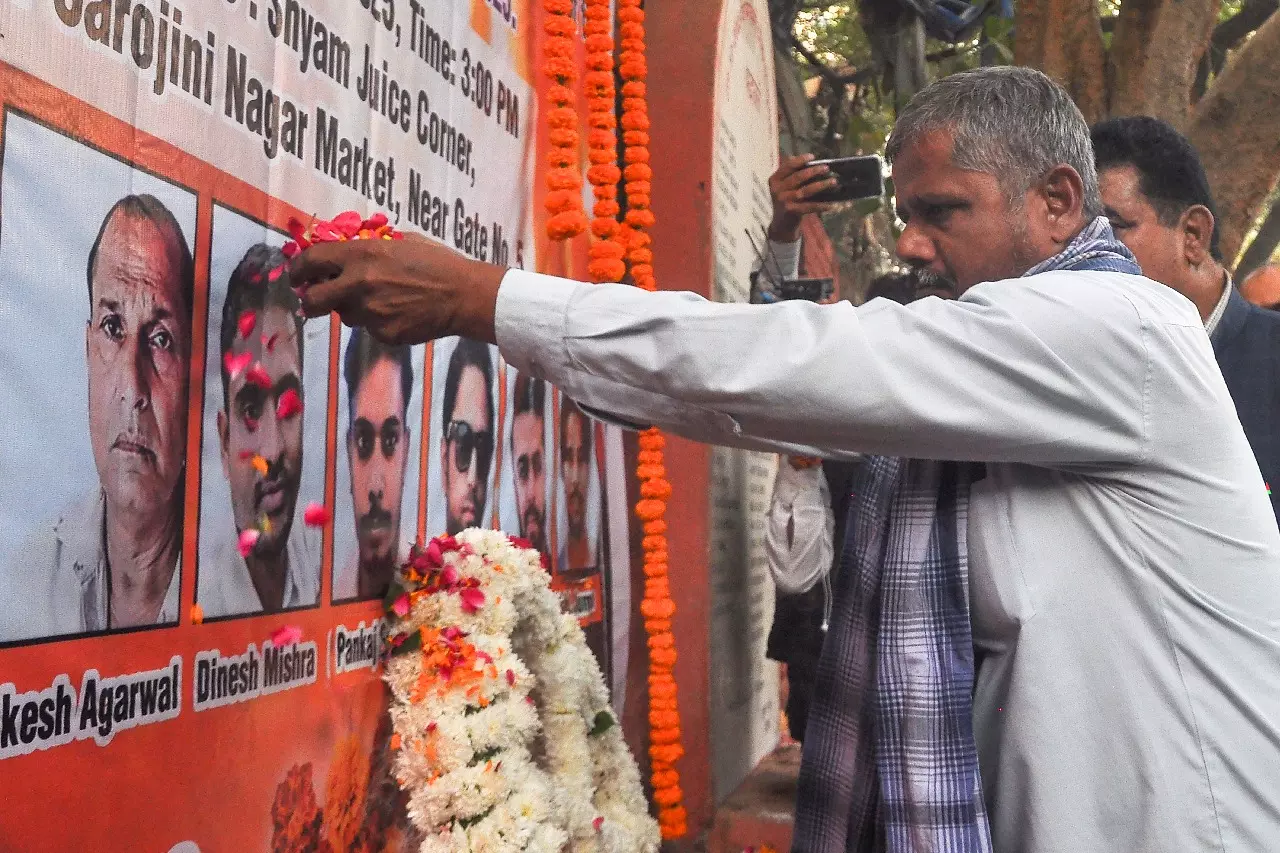 IB ने चेतावनी दी, इंडियन मुजाहिदीन का बंद ढांचा JeM-ISKP का हब बनता जा रहा IB ने चेतावनी दी, इंडियन मुजाहिदीन का बंद ढांचा JeM-ISKP का हब बनता जा रहा