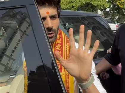 Kartik Aaryan अपने जन्मदिन पर सिद्धिविनायक मंदिर गए Kartik Aaryan अपने जन्मदिन पर सिद्धिविनायक मंदिर गए