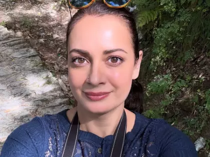 बिज़ी शूटिंग शेड्यूल से ब्रेक मिलते ही Dia Mirza ऐसा करती हैं रिलैक्स बिज़ी शूटिंग शेड्यूल से ब्रेक मिलते ही Dia Mirza ऐसा करती हैं रिलैक्स