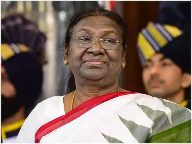 सत्य साईं बाबा सार्वभौमिक प्रेम के प्रतीक हैं: President Draupadi Murmu सत्य साईं बाबा सार्वभौमिक प्रेम के प्रतीक हैं: President Draupadi Murmu