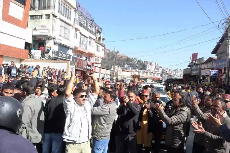 Himachal: संजौली मस्जिद विवाद, मांगें मान ली गईं, समिति ने विरोध प्रदर्शन वापस लिया Himachal: संजौली मस्जिद विवाद, मांगें मान ली गईं, समिति ने विरोध प्रदर्शन वापस लिया