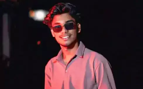कॉलेज छात्र की मौत, बिलासपुर में सड़क हादसा कॉलेज छात्र की मौत, बिलासपुर में सड़क हादसा