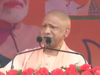 यूपी में घुसपैठियों पर सख्ती, CM ने DM को आदेश दिया यूपी में घुसपैठियों पर सख्ती, CM ने DM को आदेश दिया