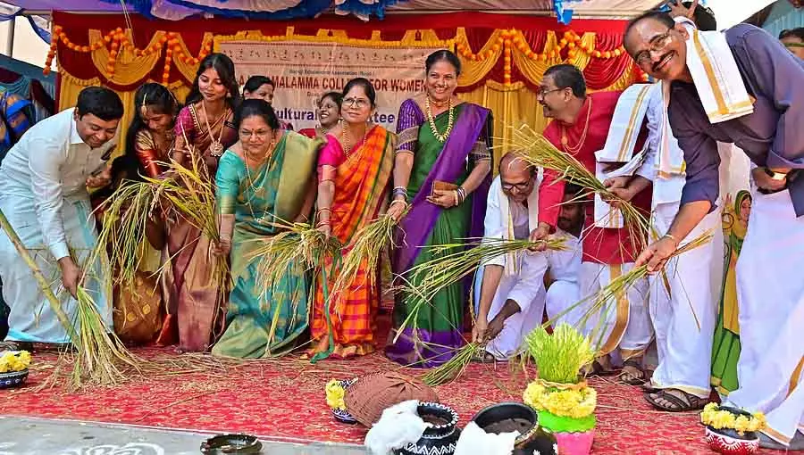 Davanagere : देसी कलरवा ग्रामीण जीवन को दर्शाता है Davanagere : देसी कलरवा ग्रामीण जीवन को दर्शाता है