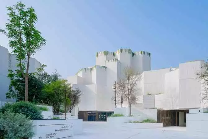 Abu Dhabi का नेचुरल हिस्ट्री म्यूज़ियम खुला: 13.8 बिलियन साल के इतिहास की झलक Abu Dhabi का नेचुरल हिस्ट्री म्यूज़ियम खुला: 13.8 बिलियन साल के इतिहास की झलक