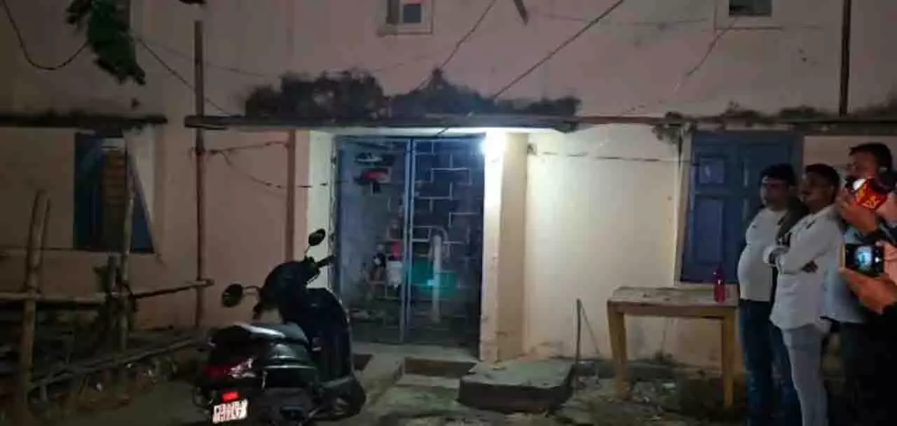 कटक डबल मर्डर: पैसे के झगड़े में बेटे ने माता-पिता की हत्या की कटक डबल मर्डर: पैसे के झगड़े में बेटे ने माता-पिता की हत्या की