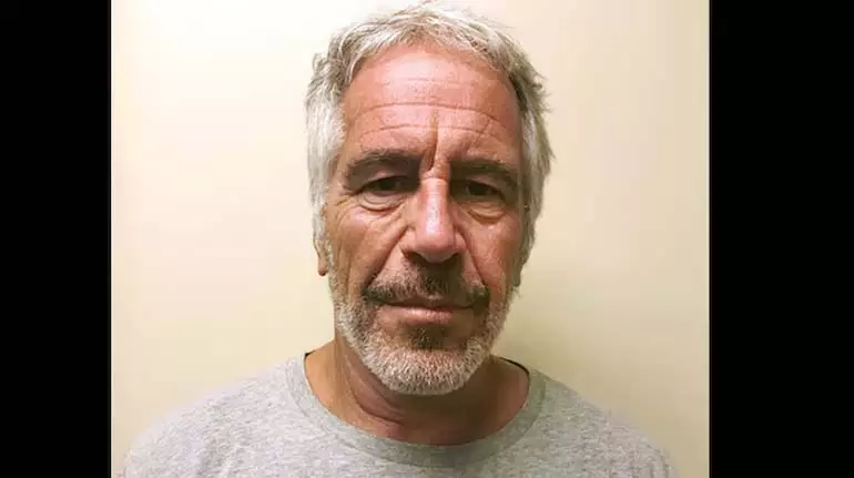 Jeffrey Epstein के प्रभावशाली लोगों के साथ लंबे समय तक चलने वाले संबंधों के बारे में Jeffrey Epstein के प्रभावशाली लोगों के साथ लंबे समय तक चलने वाले संबंधों के बारे में