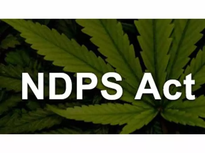 NDPS केस में सैंपल टेस्टिंग कम होने पर हाईकोर्ट ने ज़मानत दी NDPS केस में सैंपल टेस्टिंग कम होने पर हाईकोर्ट ने ज़मानत दी
