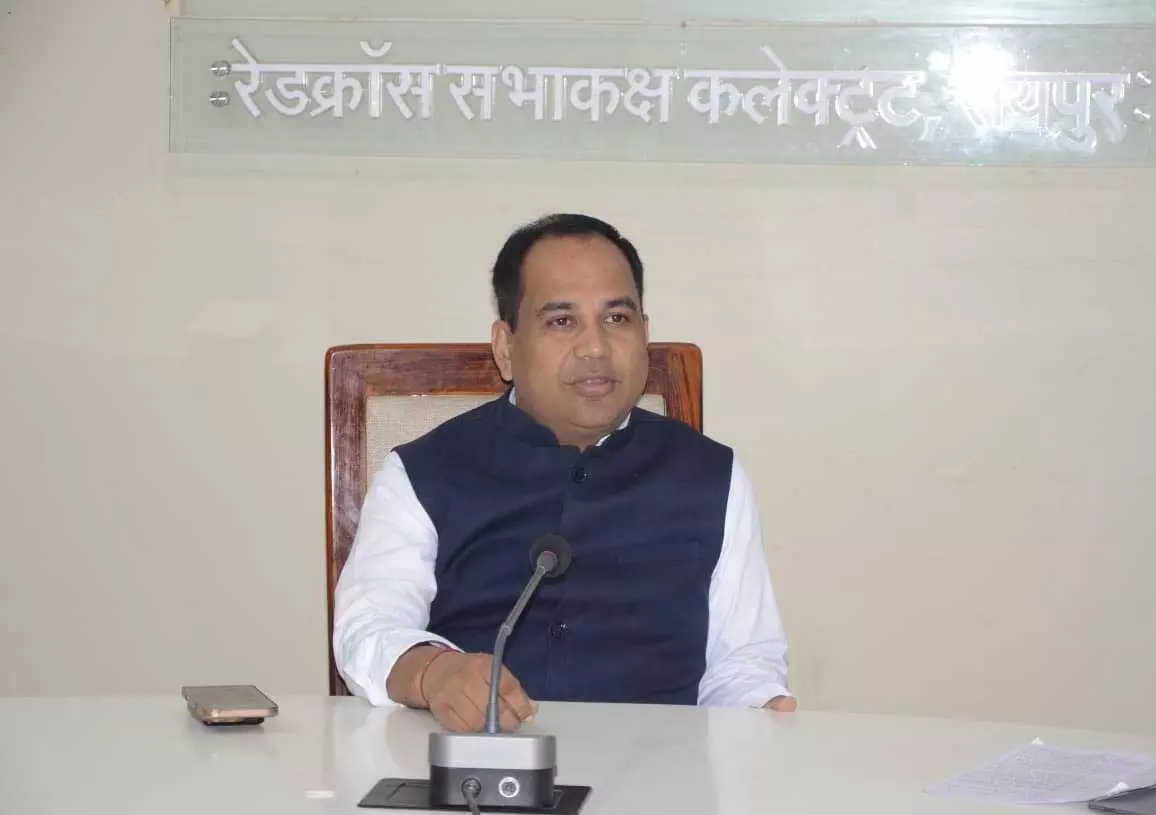 कलेक्टर डॉ. गौरव सिंह ने डीईएएफ और निष्क्रिय खातों के निस्तारण की समीक्षा बैठक की कलेक्टर डॉ. गौरव सिंह ने डीईएएफ और निष्क्रिय खातों के निस्तारण की समीक्षा बैठक की