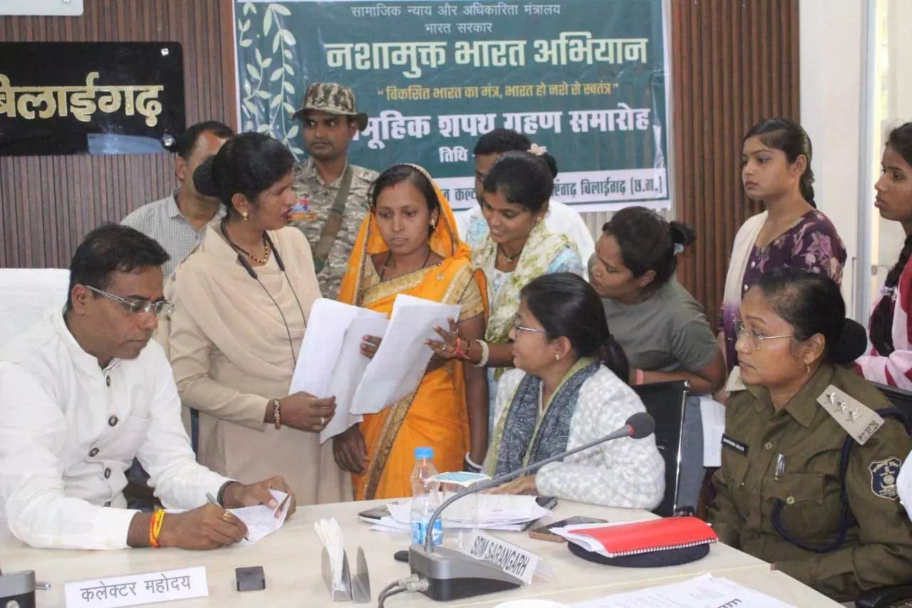 कलेक्टर जनदर्शन में दिए आवेदन से अब यात्रियों को मिलेगा सुविधा कलेक्टर जनदर्शन में दिए आवेदन से अब यात्रियों को मिलेगा सुविधा