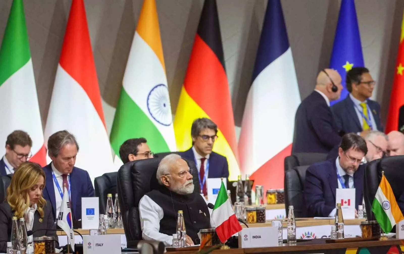 जी-20 शिखर सम्मेलन: PM मोदी ने जी-20 में रखा मानव-केंद्रित विकास का रोडमैप जी-20 शिखर सम्मेलन: PM मोदी ने जी-20 में रखा मानव-केंद्रित विकास का रोडमैप