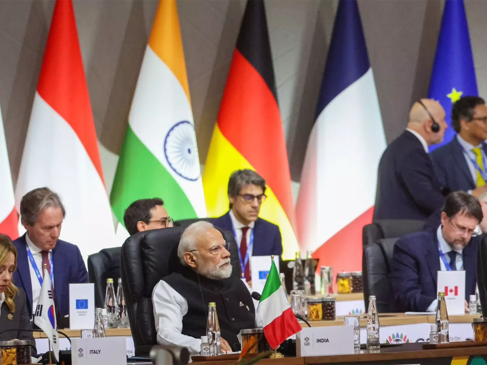 PM मोदी ने जी-20 शिखर सम्मेलन में विकास मानदंडों पर पुनर्विचार का किया आह्वान PM मोदी ने जी-20 शिखर सम्मेलन में विकास मानदंडों पर पुनर्विचार का किया आह्वान