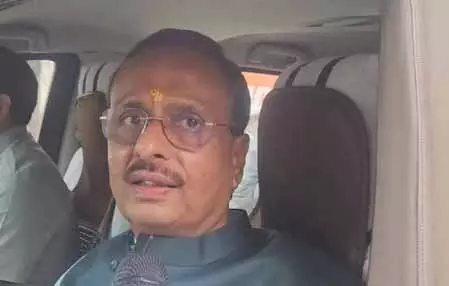 गोमती रिवर फ्रंट मामले में सांसद दिनेश शर्मा बोले, कानून करेगा अपना काम गोमती रिवर फ्रंट मामले में सांसद दिनेश शर्मा बोले, कानून करेगा अपना काम