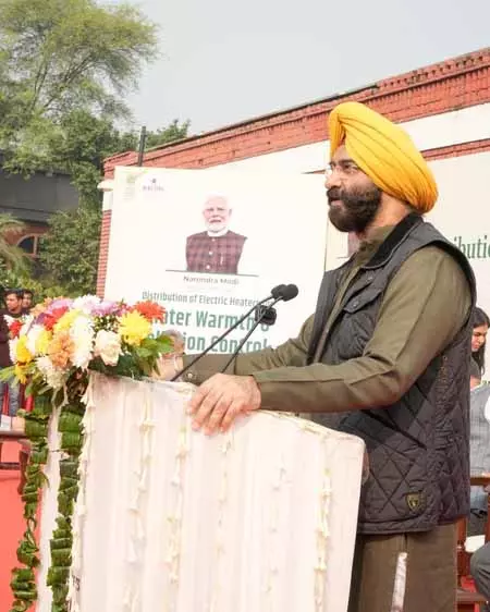 दिल्ली में प्रदूषण के मद्देनजर निजी दफ्तरों के लिए वर्क फ्रॉम होम की एडवाइजरी जारी दिल्ली में प्रदूषण के मद्देनजर निजी दफ्तरों के लिए वर्क फ्रॉम होम की एडवाइजरी जारी